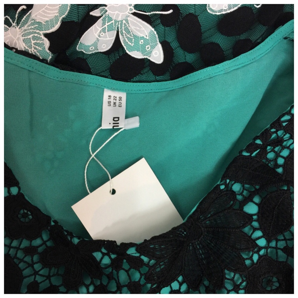 Butterfly Design Summer Formal Top Size 2X - US 18 Boutique NEW - Picture 5 of 9
